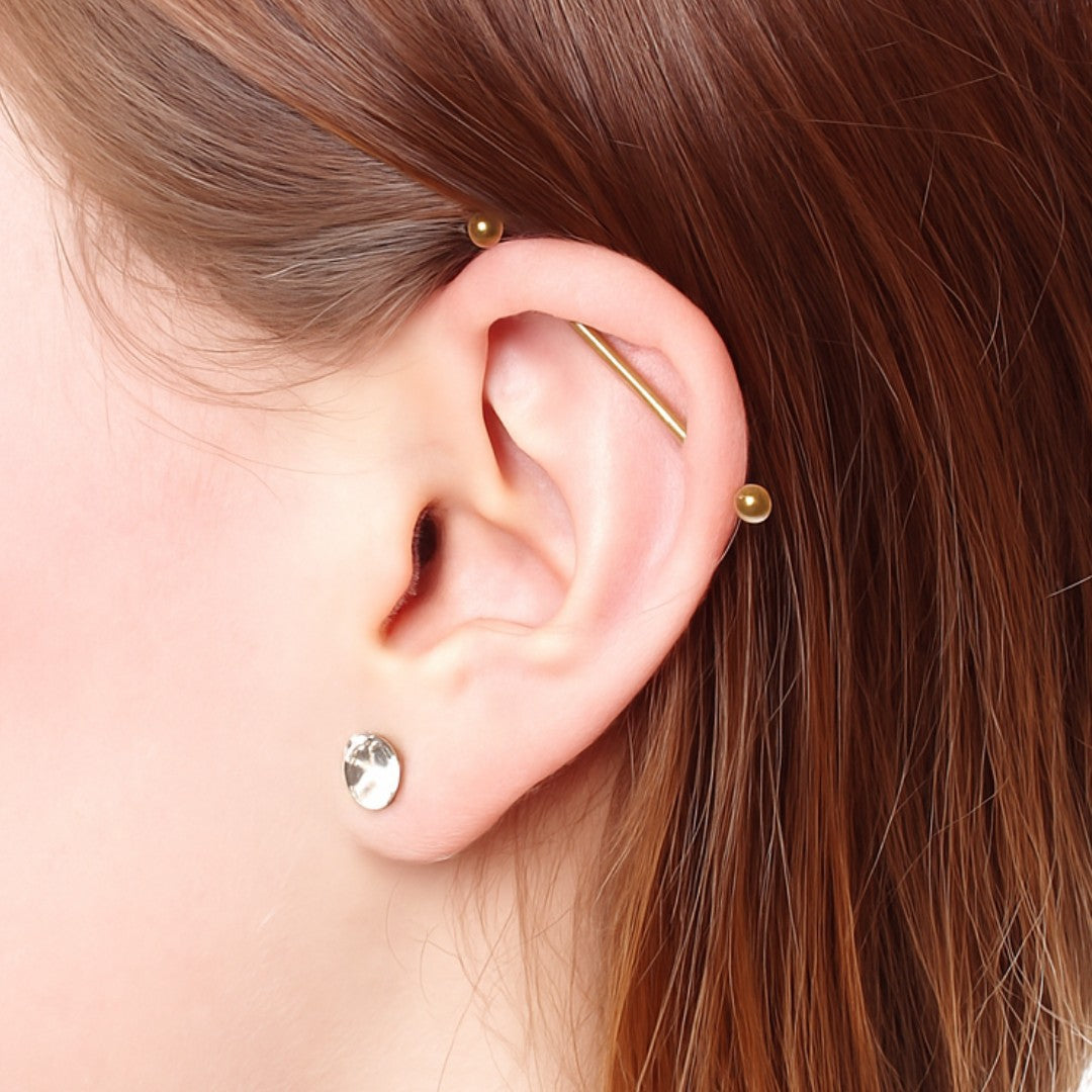 How to Style Gold Industrial Piercings & Elevate Your Look How to Style Gold Industrial Piercings & Elevate Your Look