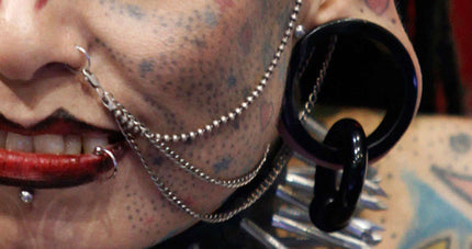 Stretched earlobe, stretched piercing