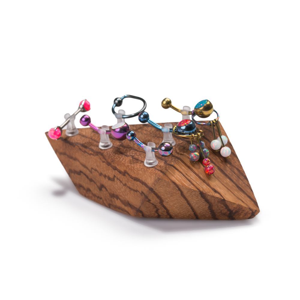 Scratch-Proof Jewelry Display Clip with Captive Bead Ring