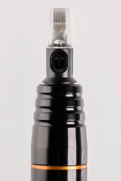 Cheyenne Hawk Pen – Black – Painful Pleasures