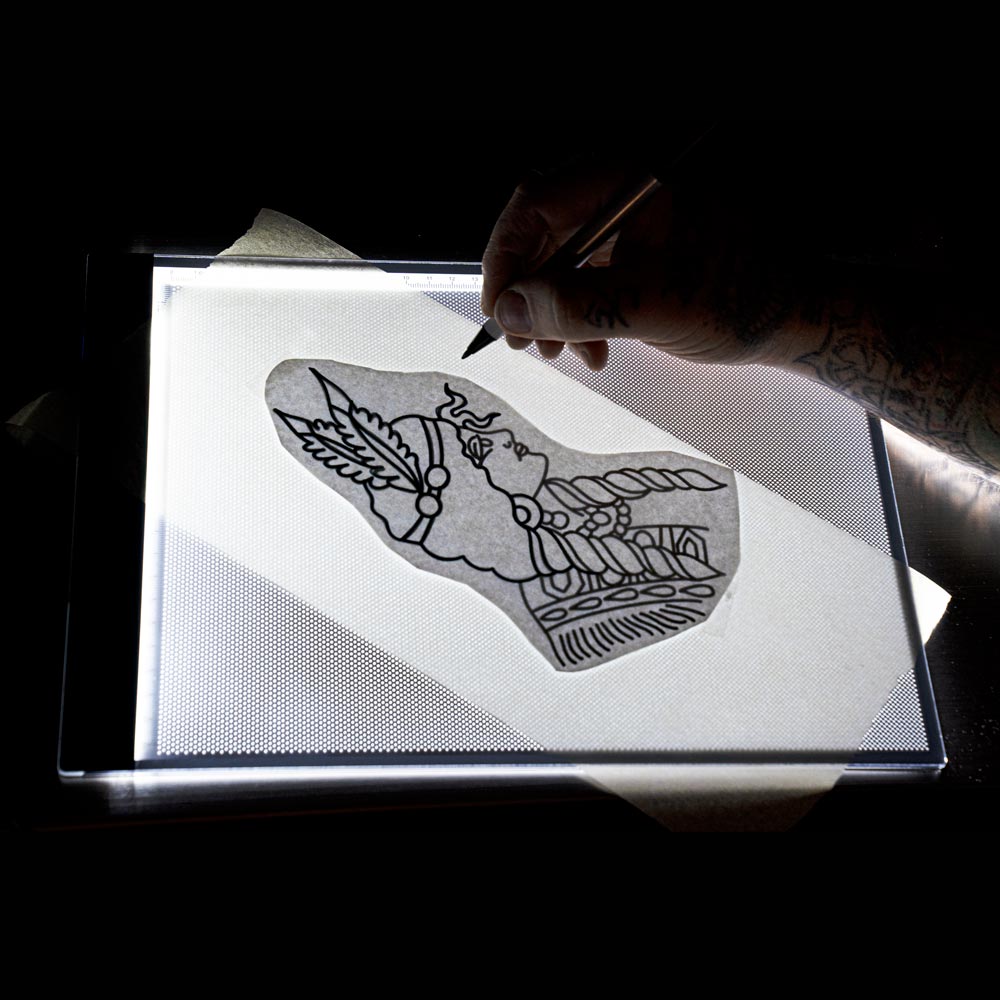 icons shown underneath with examples of all design and tracing uses for light box