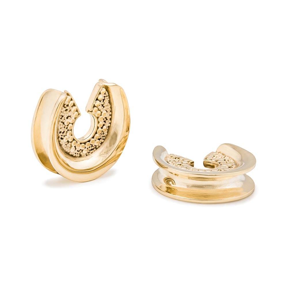 Horseshoe Gold Plated Saddle Plug