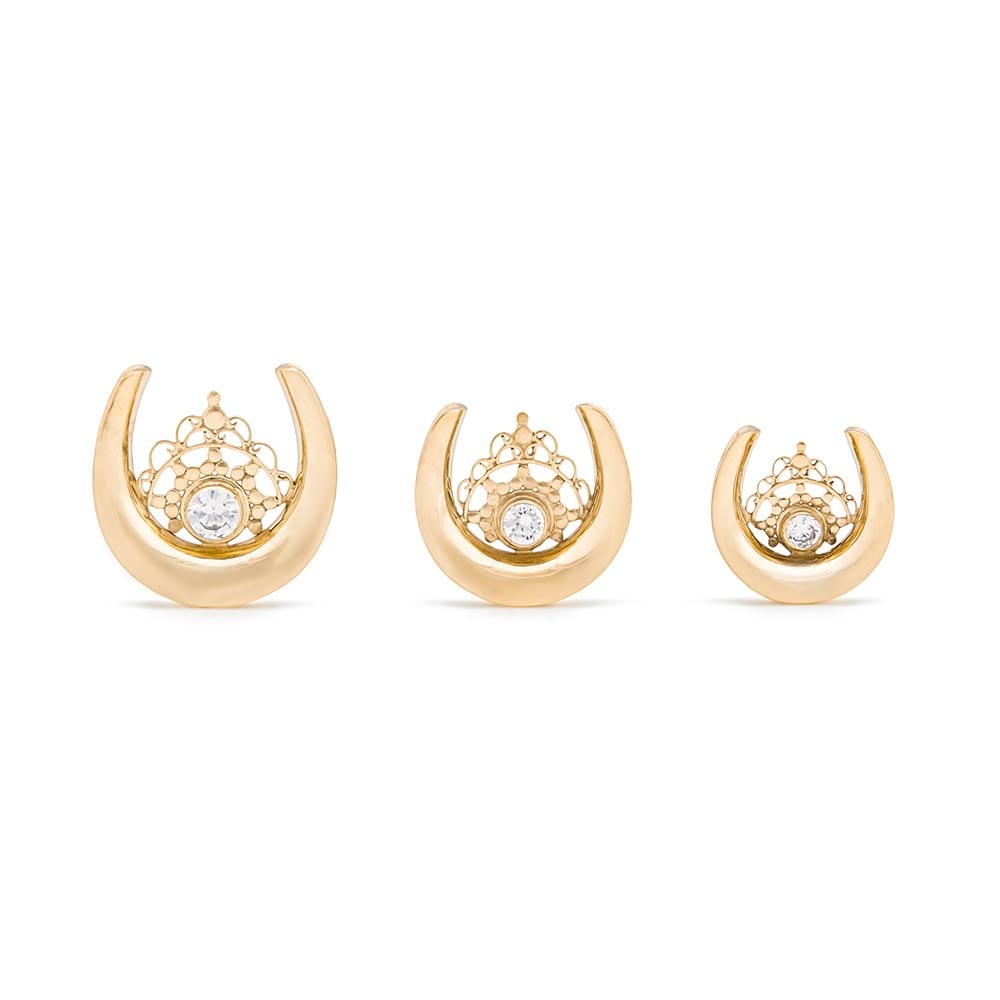 Crystal Diadem Gold Plated Saddle Plug — Standing Up and Laying Flat