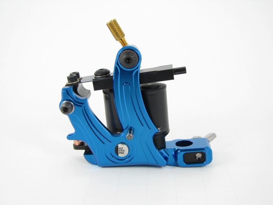 Blue Frame Vital Tattoo Machine - The AERO - set up for Coloring