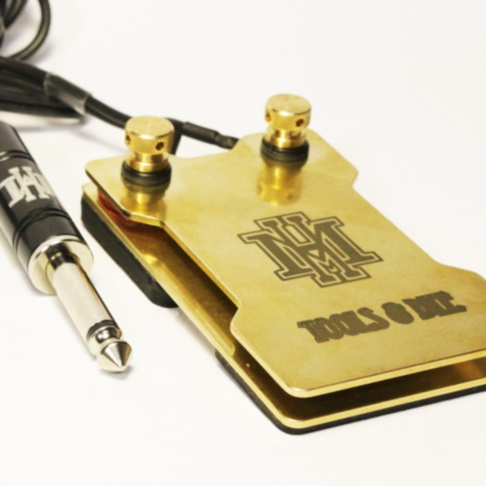 HM 2-Plate Brass Footswitch — Small (action)